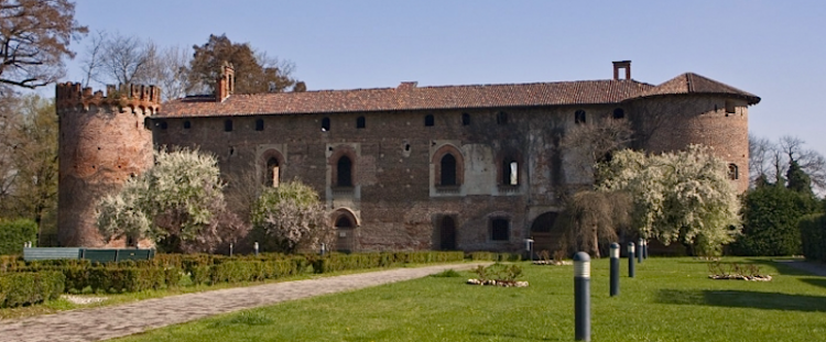 Rozzano-castello-Cassino-Scanasio