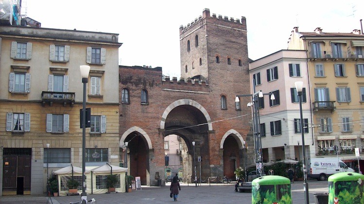 Milano_Porta_Ticinese_medievale_lato_interno